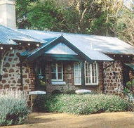 Faversham Cottages  Alpaca Stud Farm - Holiday Cairns