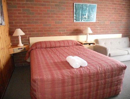 KY COUNTRY ROADS MOTOR INN - Holiday Cairns 1