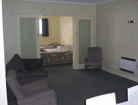 High Street Motel - Holiday Cairns