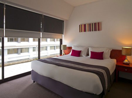 Y Hotel Hyde Park - Holiday Cairns 1