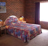 The Charles Sturt Motor Inn - Holiday Cairns