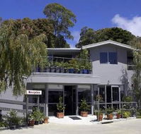 Comfort Inn Lorne Bay View - Holiday Cairns