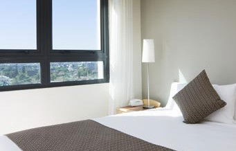 Pacific International Suites Parramatta - Holiday Cairns 0