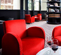 Pacific International Suites Parramatta - Holiday Cairns 1