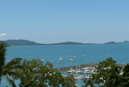 Sunlit Waters Studio Apartments - Holiday Cairns 2