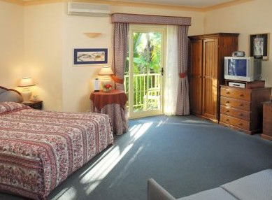 Ulladulla Guest House - Holiday Cairns 2