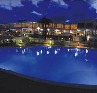 Absolute Beachfront Opal Cove Resort - Holiday Cairns