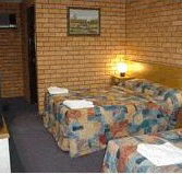 Royal Palms Motor Inn - Holiday Cairns