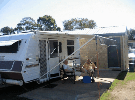 Glenlodge Caravan Village - Holiday Cairns