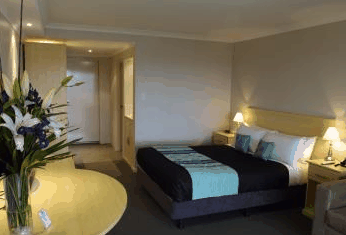 Dog Rock Motel - Holiday Cairns