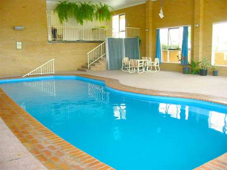 Bega Village Motor Inn - Holiday Cairns 1