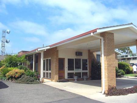 Bega Village Motor Inn - Holiday Cairns 2