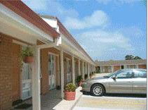 Bega Village Motor Inn - Holiday Cairns 4