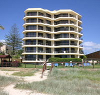 Spindrift On The Beach - Holiday Cairns