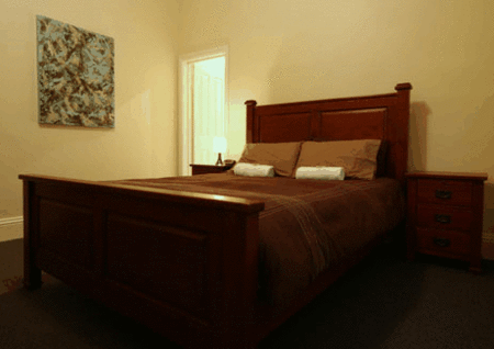 Tumby Bay Hotel And Seafront Apartments - Holiday Cairns