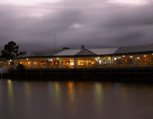 Waterfront Hotel - Holiday Cairns