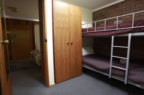 Allara Motor Lodge - Holiday Cairns 3