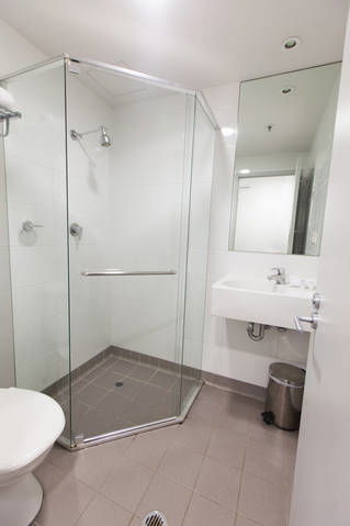 Y Hotel Hyde Park - Holiday Cairns 4