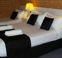 Golden Harvest Motor Inn - Holiday Cairns