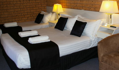 Golden Harvest Motor Inn - Holiday Cairns 0