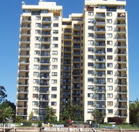 Banyandah Towers - Holiday Cairns