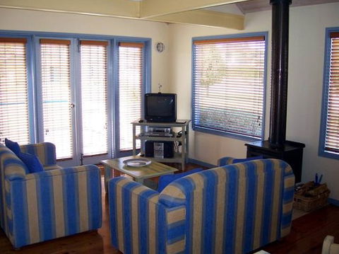 Rayville Boat Houses - Holiday Cairns 3