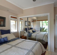 Hastings Cove Holiday Apartments - Holiday Cairns