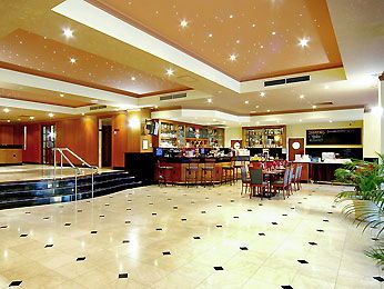 Ibis Styles Perth - Holiday Cairns 3