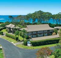 Absolute Beachfront Smugglers on the Beach - Holiday Cairns