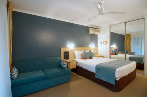 Lord Byron Resort - Holiday Cairns 1