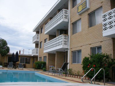 Brownelea Holiday Apartments - Holiday Cairns 6