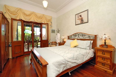 Above Bored Bed And Breakfast - Holiday Cairns 0
