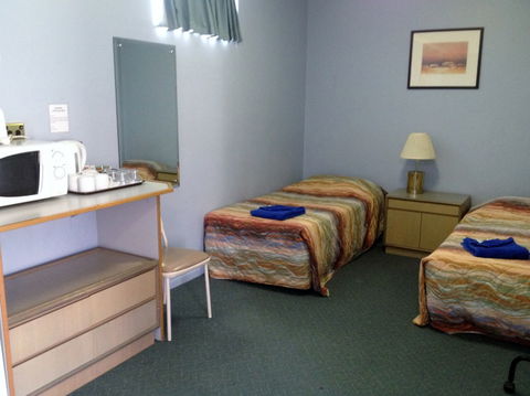 City West Motel - Holiday Cairns 6