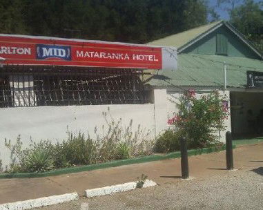 Mataranka Hotel Motel - Holiday Cairns 2