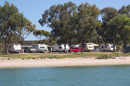 Streaky Bay Foreshore Tourist Park - Holiday Cairns 0