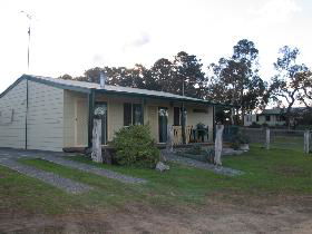 Pendleton Farm Stay - Holiday Cairns 0