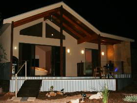 Pike River Luxury Villas - Holiday Cairns 0