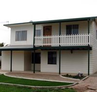 Louth Bay Holiday Apartment - Holiday Cairns