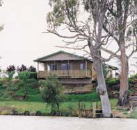 Mundic Grove Cottage - Holiday Cairns