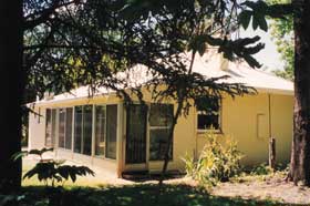 Wilkadene Cottage - Holiday Cairns 0