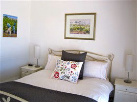 ArtWine Cottages - Holiday Cairns 0