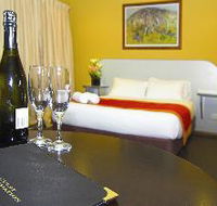 Victoria Hotel - Strathalbyn - Holiday Cairns
