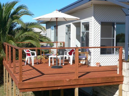 Beachport Escape - Holiday Cairns 1