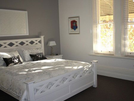 ArtWine Cottages - Holiday Cairns 1