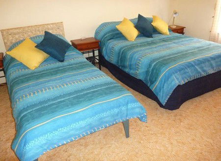 Oaklands Beach House - Holiday Cairns 3