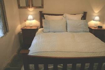McCaffrey Cottage - Holiday Cairns 1
