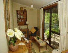 Miriams Cottage - Holiday Cairns 1