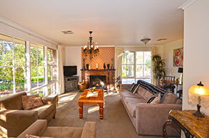 Adelaide Hills Retreats - Villa Lemoni - Holiday Cairns 2