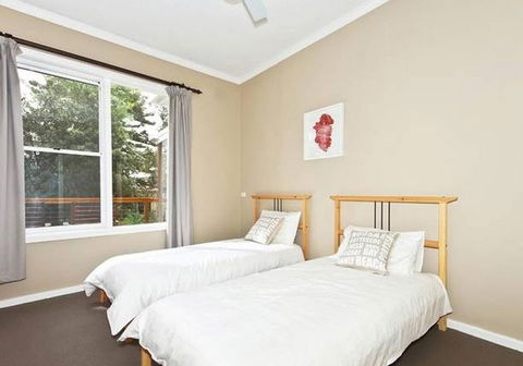 Sea Sand And Scrub Holiday House - Holiday Cairns 3