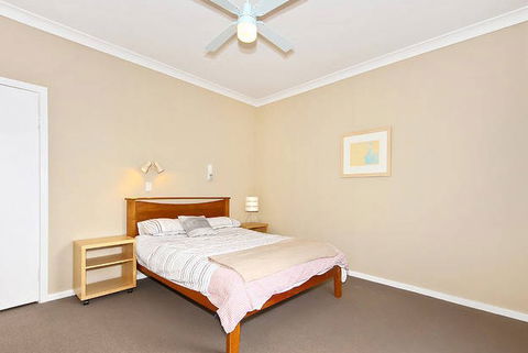 Sea Sand And Scrub Holiday House - Holiday Cairns 4